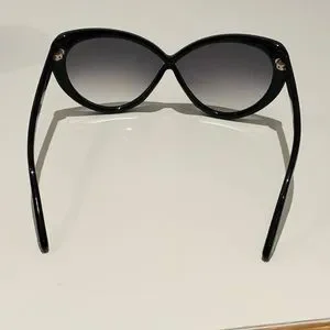 Tom Ford Madison Oversized Cat Eye Sunglasses with Case and Dust Cloth ICON CAT EYE SUNGLASSES | TOM FORD Fashion main image 4